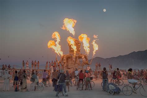 burning man nackt|So nackt war das Burning